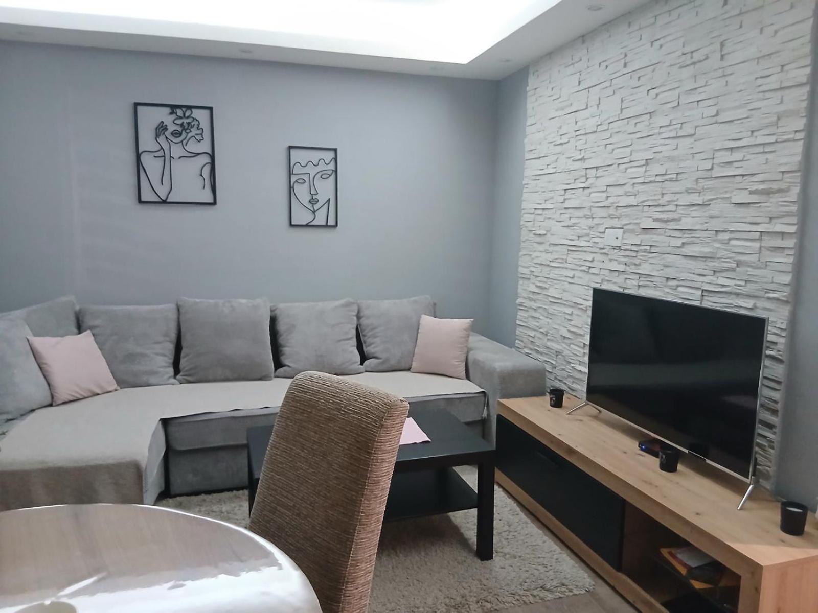 Sunshine Apartment Kragujevac Exterior photo