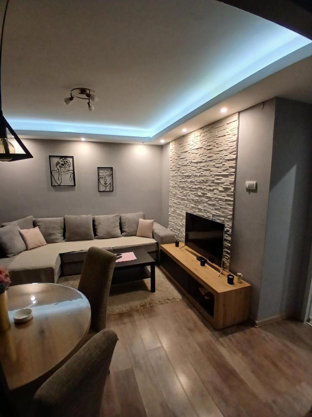 Sunshine Apartment Kragujevac Exterior photo
